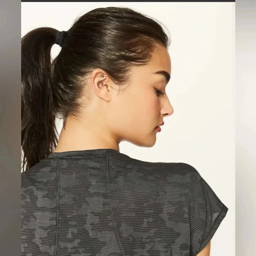 Lululemon |  Miles Ahead Short Sleeve - Picture 3 of 8